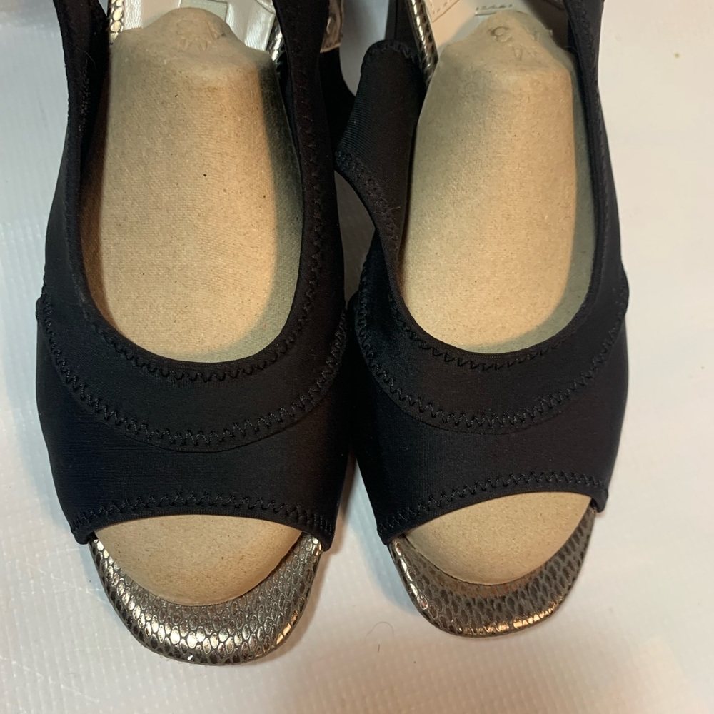 Dana Buchman Black Gold Shoes Sz 7 M Block High Heels Open Toe